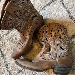 Ariat Boots Size 8
